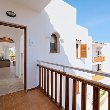 Azuline Sanso Апарт-готель