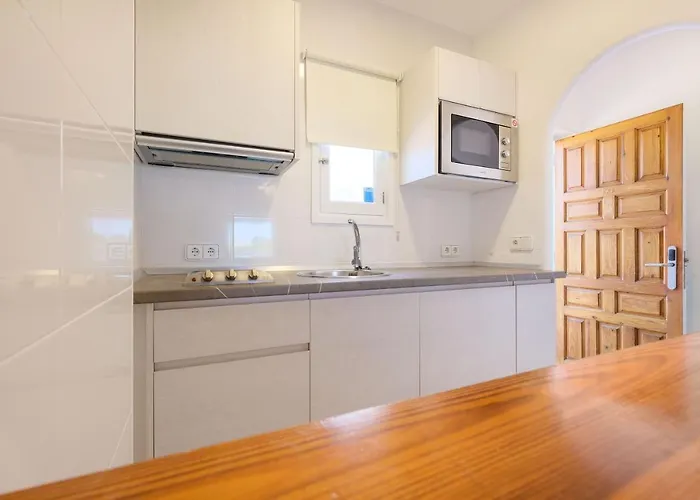 Azuline Sanso 公寓式酒店