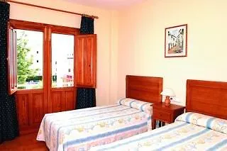 Azuline Sanso Santa Eularia des Riu