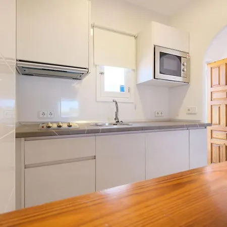 Azuline Sanso アパートホテル