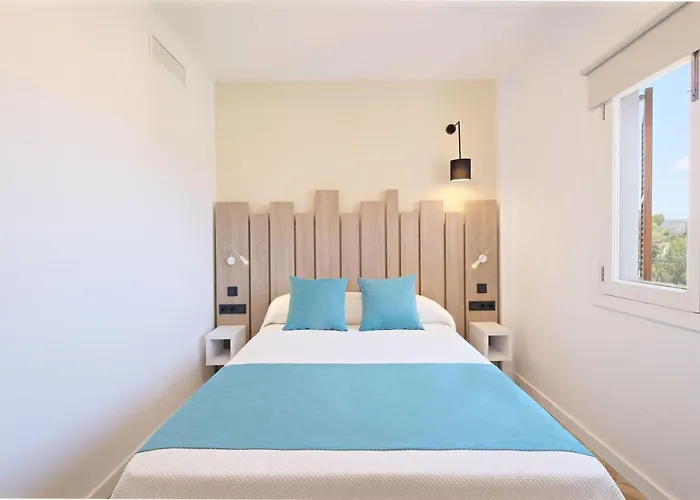 Aparthotel Azuline Sanso Santa Eularia des Riu