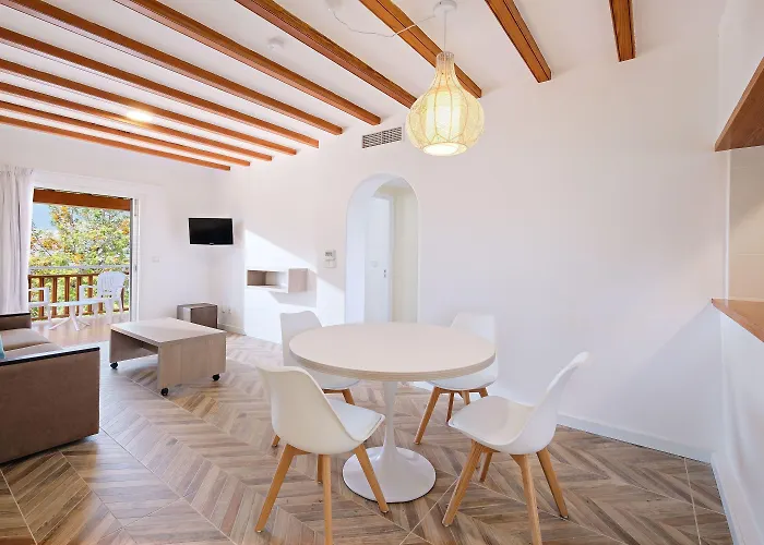 Aparthotel Azuline Sanso Santa Eularia des Riu